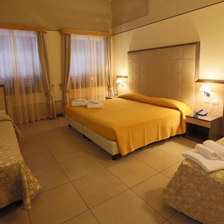 Hotel Milazzo - Camera Matrimoniale Standard con Balcone - 7