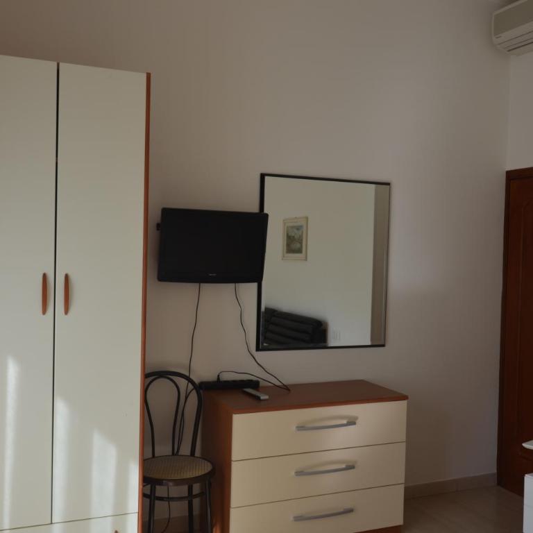 Residence Della Vista - Appartamento con 2 Camere da Letto e Balcone - 19