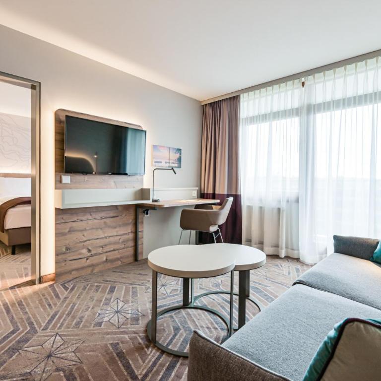 feelMOOR - Gesundresort Bad Wurzach - Suite mit Kingsize-Bett und Balkon - 4