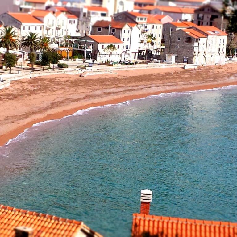 Apartments Almaja Villa - Studio with Balcony and Sea View (2 Adults) - 8