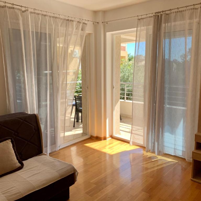 Sunday Apartment Petrovac - One-Bedroom Apartment - 2