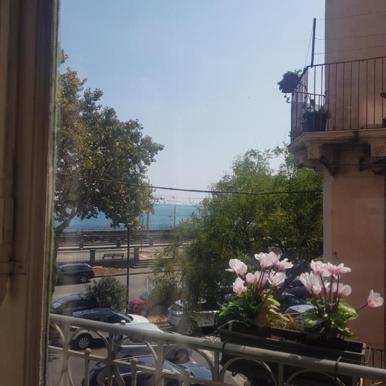 B&B I Puritani - Deluxe Double Room with Side Sea View - 5