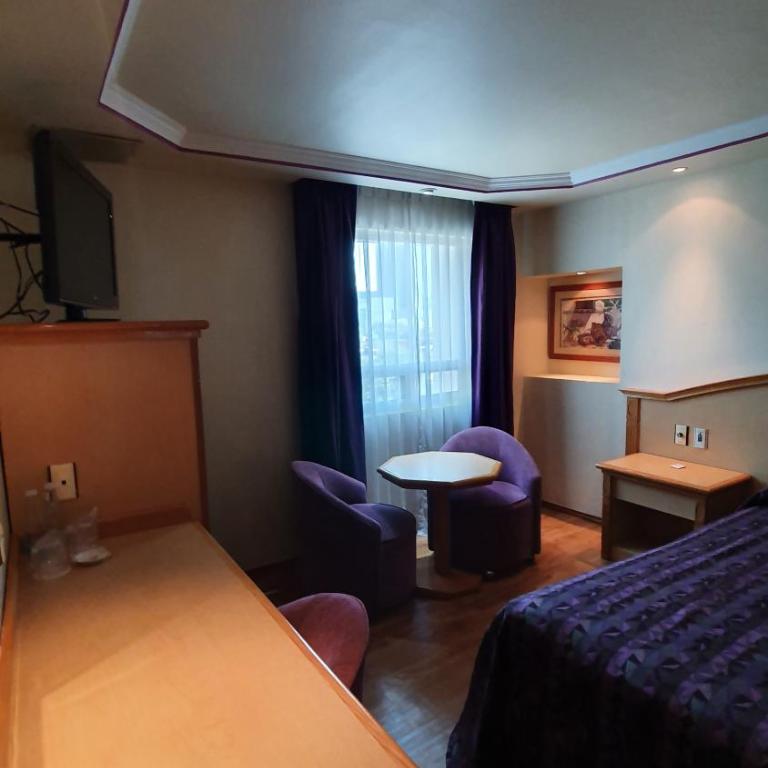 Hotel Revolución - King Room - 9