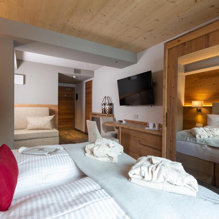 Mont Chalet Nevada - Hotel & Spa - Camera Tripla Comfort - 4