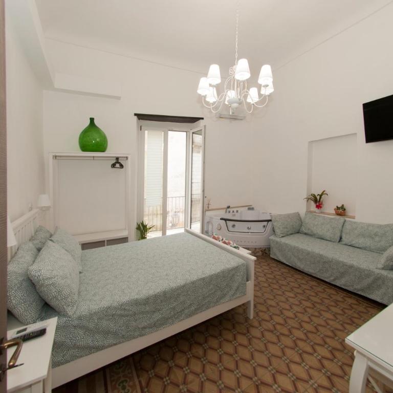La Serva Padrona - Queen Room with Spa Bath - 17