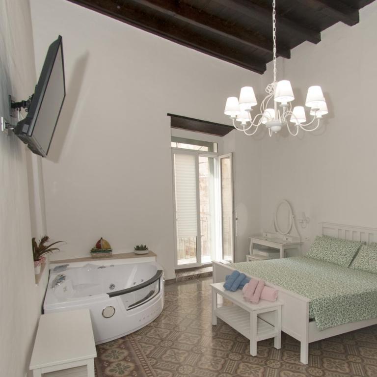 La Serva Padrona - Queen Room with Spa Bath - 10
