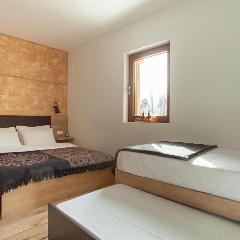 Chalet Vrhovi Kopaonika - Apartment with Balcony - 10