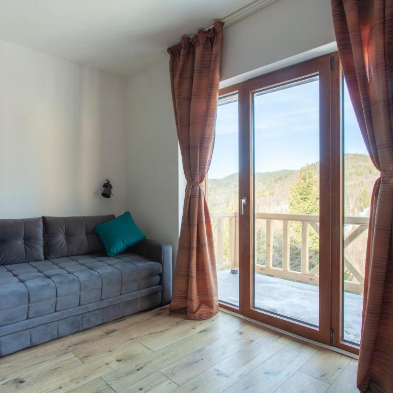 Chalet Vrhovi Kopaonika - Studio with Terrace - 4