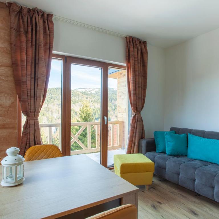 Chalet Vrhovi Kopaonika - Apartment with Balcony - 5