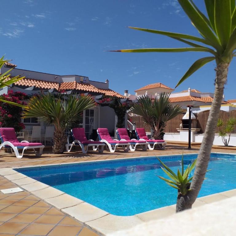 Villa Rochelle - Villa with Private Pool - 2