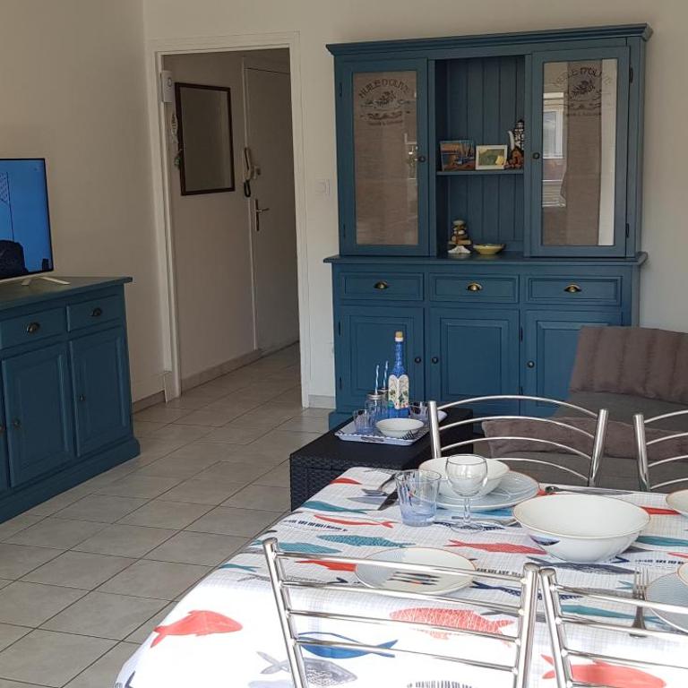 RESIDENCE LE NEULOS, T2 40m2 AVEC GARAGE PRIVE, 150 m de la mer, Avenue Roussillon Canet-Plage - Superior Apartment - 11