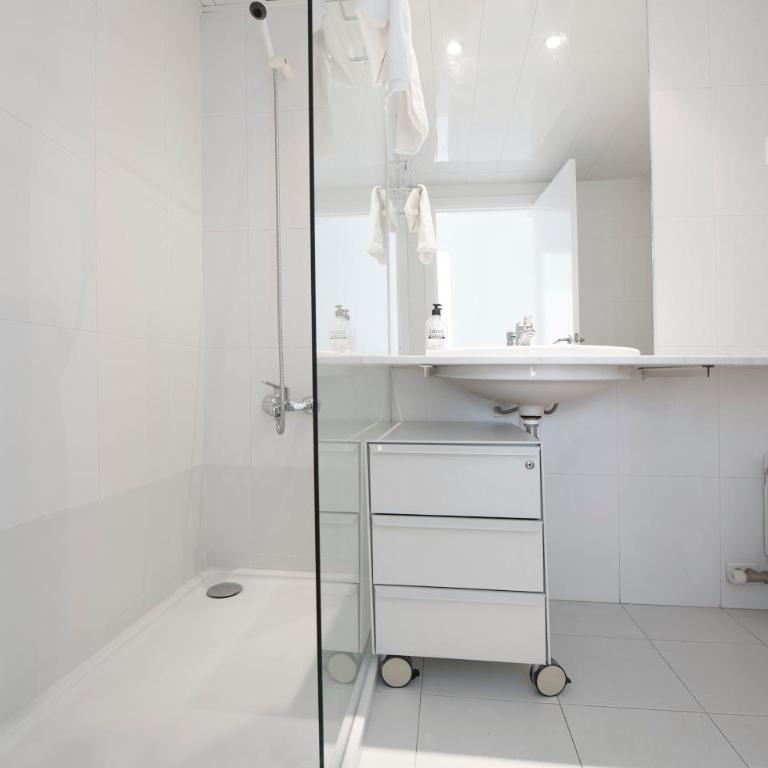 You Stylish Beach Apartments - Apartamento de 3 dormitorios con vistas al mar (5-6 adultos) - 9