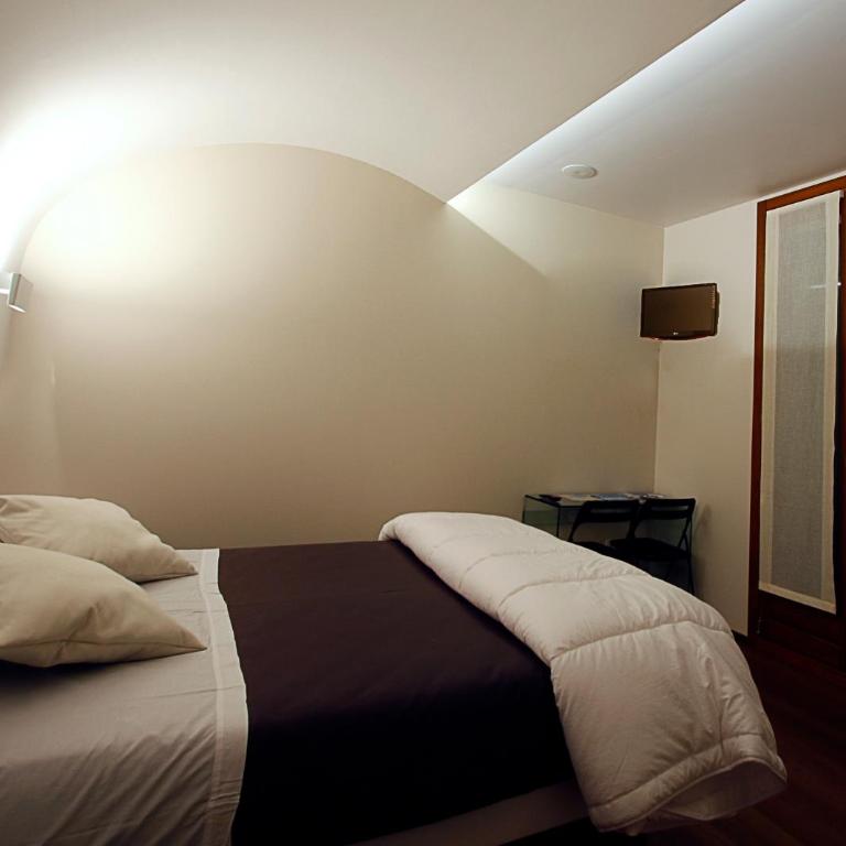 Pensión Iturriza - Habitación Doble con balcón - 7