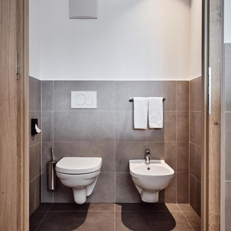 byHaller Suites & AO Restaurant - Suite con Terrazza - 6