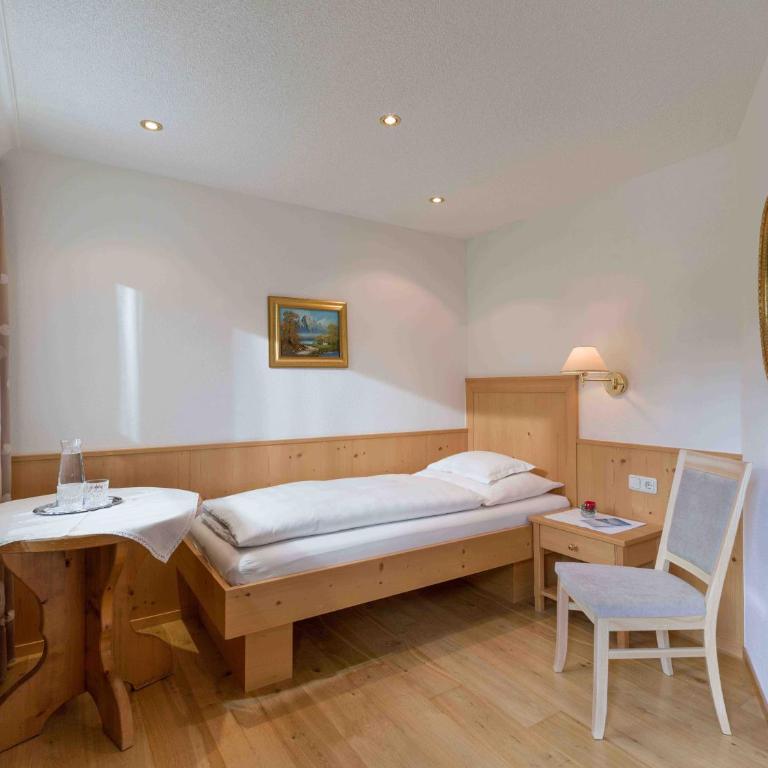 Hotel Antonius - Apartment mit Blick auf die Berge - 1