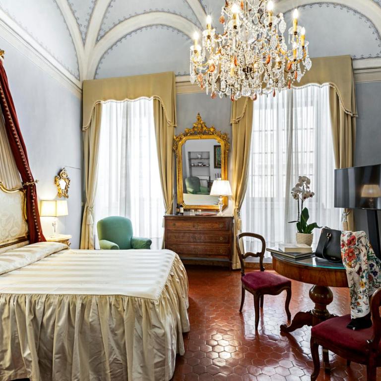 Residenza d'Epoca Palazzo Borghesi - Junior Suite con Vasca da Bagno - 2