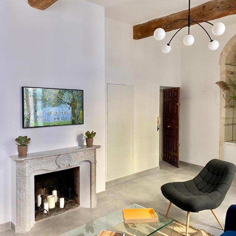 Grand confort au cœur de Nîmes - Two-Bedroom Apartment - 2