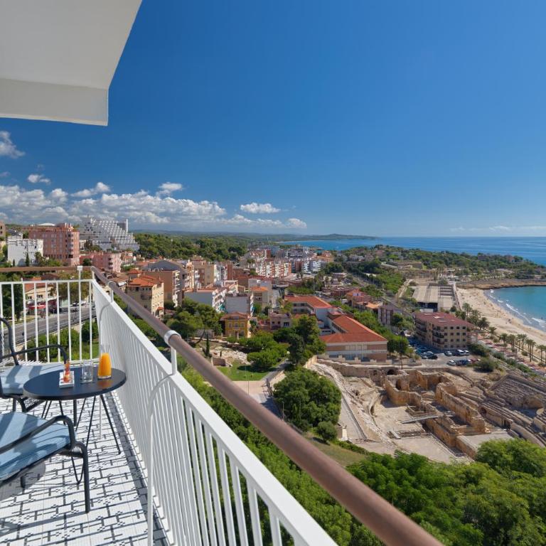 H10 Imperial Tarraco 4 Sup - Habitación Doble Deluxe Mare - 1