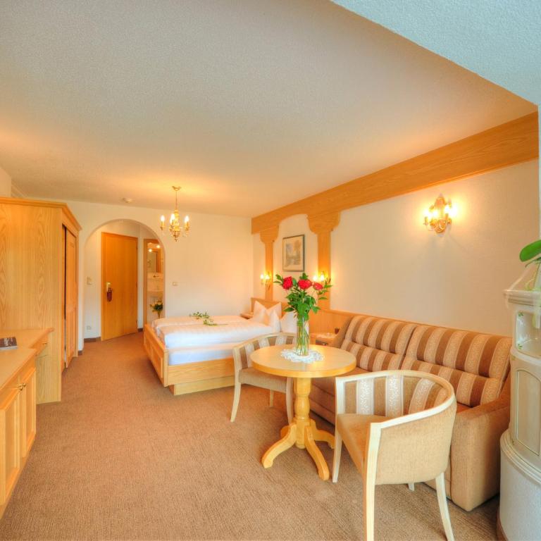 Hotel Verwall - Deluxe Doppelzimmer mit Dusche - 1