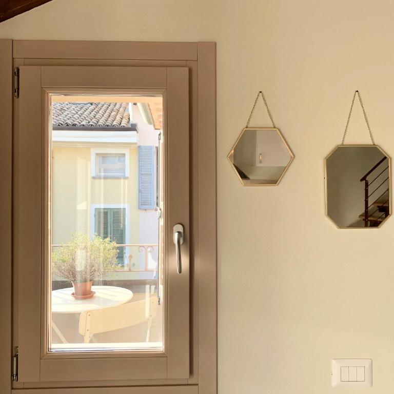 Niki O. Apartments - Studio with Balcony - 17