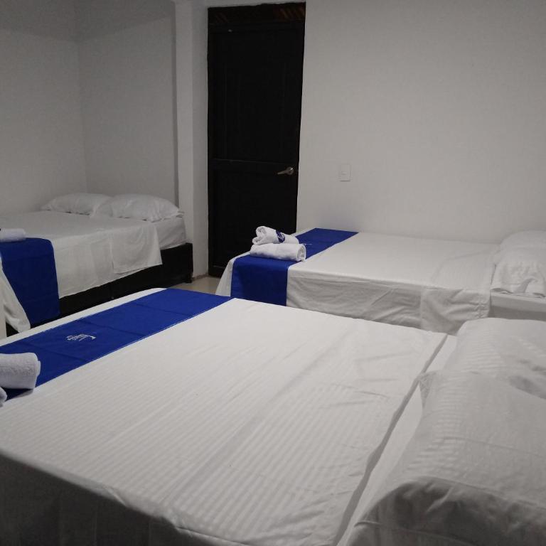 Cosmos Tatacoa Hotel - Family Room - 1