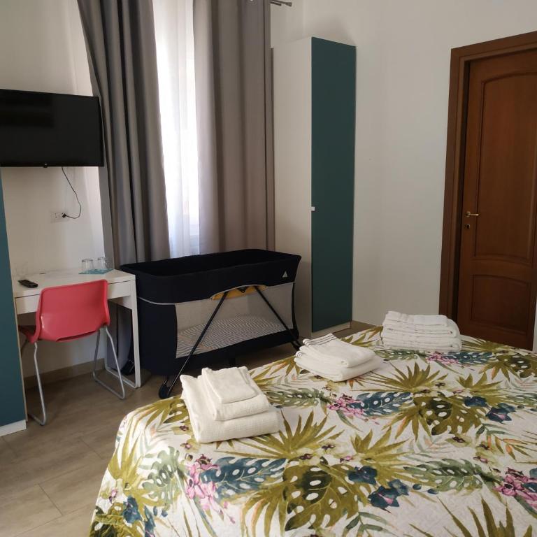 un passo dal mare - Camera Matrimoniale/Doppia con Letti Singoli con Bagno Privato - 4