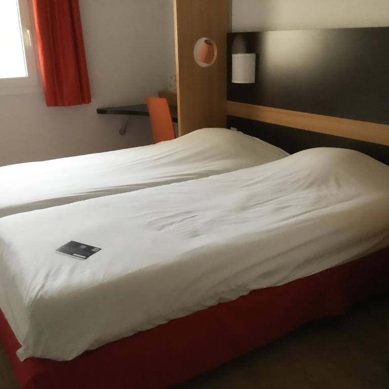 Première Classe Annemasse Ville La Grand - Chambre Lits Jumeaux - 3