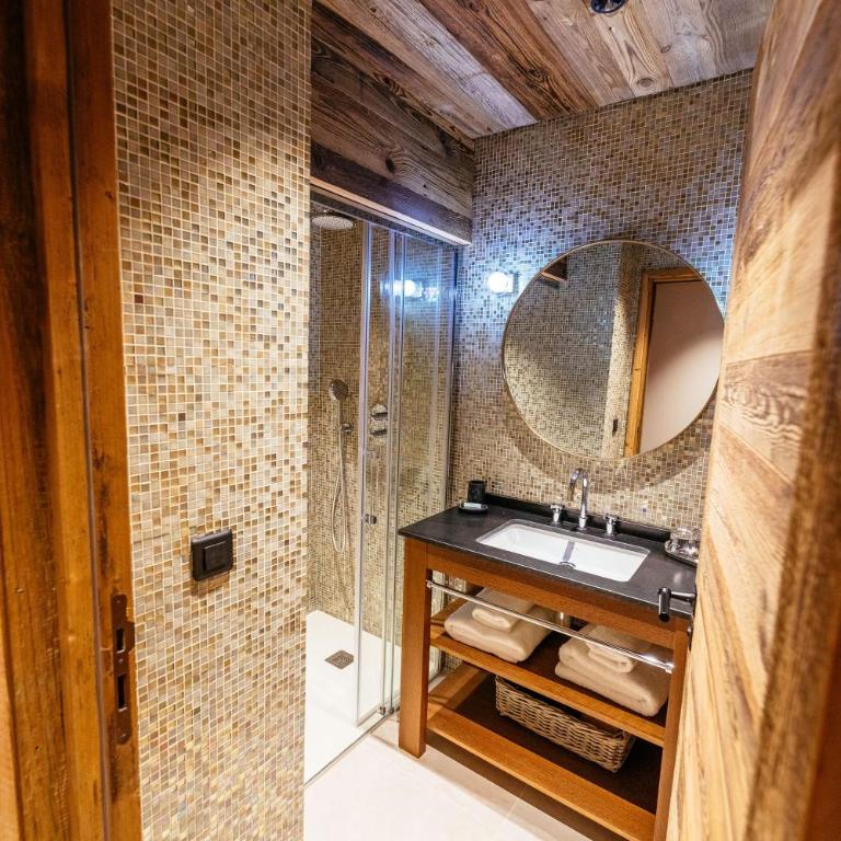 Hotel Le V de Vaujany - Suite avec Mezzanine Sud - 8