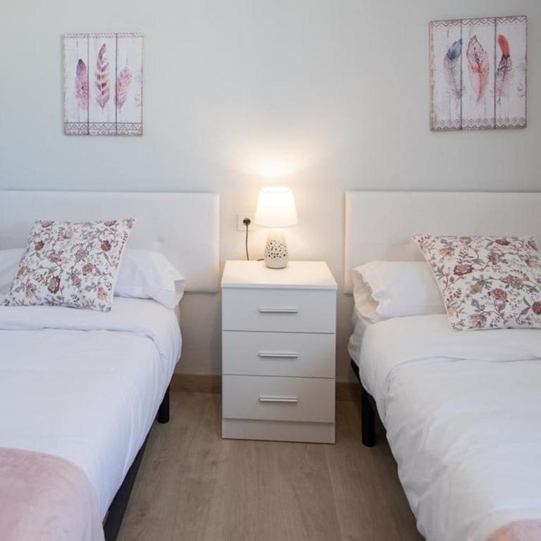 Apartamento Fenicia con aparcamiento incluido Vistas al mar - Apartamento de 3 dormitorios - 12