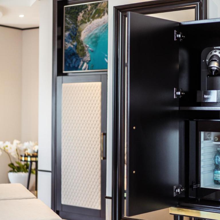 La Locanda Del Conte Mameli - Boutique Hotel & Suite SPA - Suite Queen con Vasca Idromassaggio - 16