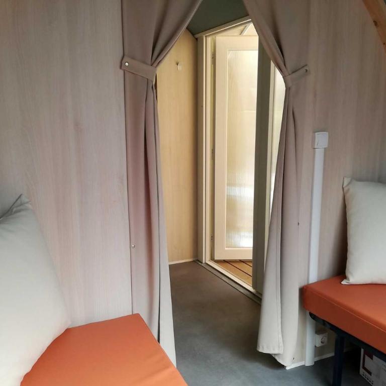 Campeggio Italia - Tenda con Bagno Esterno - 6