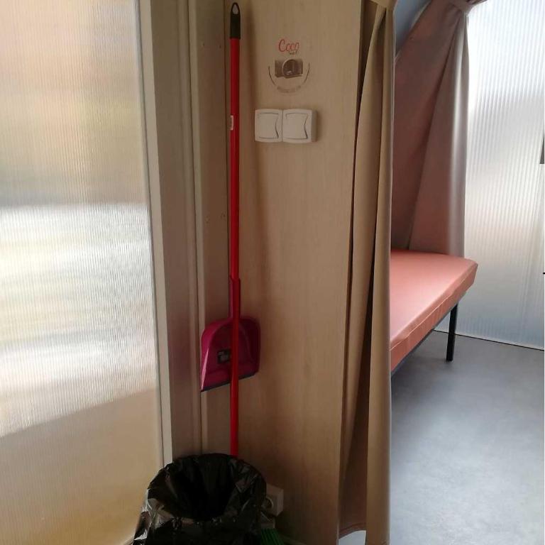 Campeggio Italia - Tenda con Bagno Esterno - 8