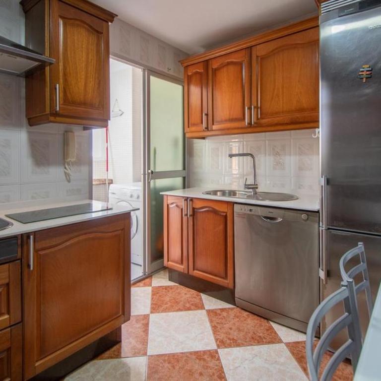 Apartamento Fenicia con aparcamiento incluido Vistas al mar - Apartamento de 3 dormitorios - 20