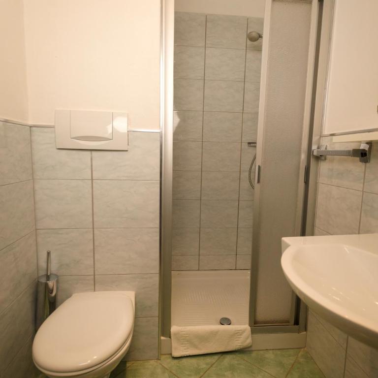 Hotel Marlingerhof - Standard Doppelzimmer mit Balkon - 3