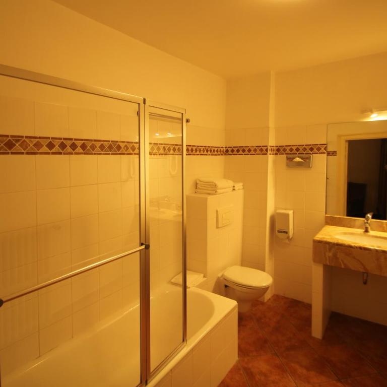 Hostellerie Le Beffroi - Chambre Triple - 3