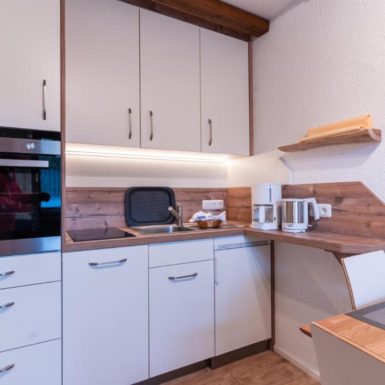 Ferienwohnungen Sattler - Apartment mit Terrasse - 7