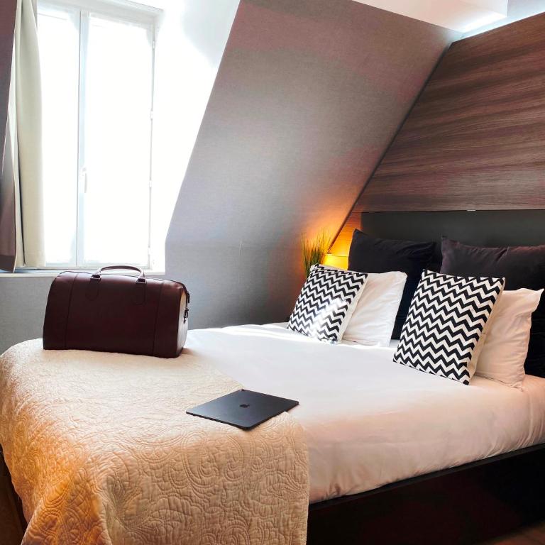 Hôtel Clairefontaine - Chambre Double - 9