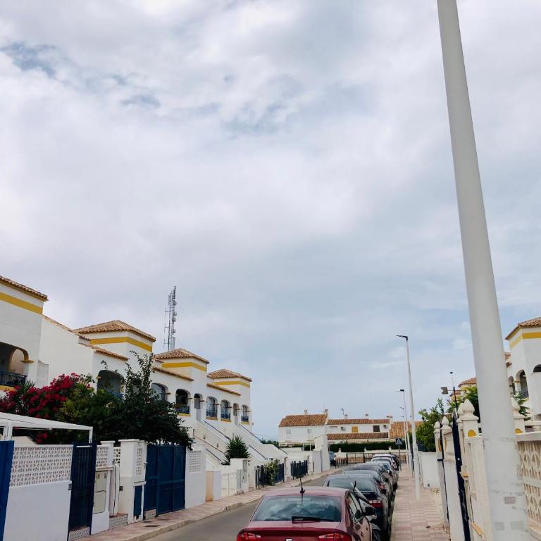Mediterranean Chill House BBQ & Pools - Two-Bedroom Apartment - 54