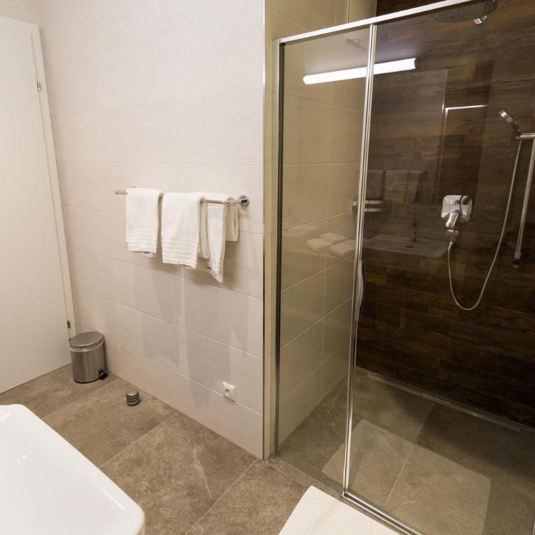 Appartement Kitzsteinhorn -Summercard included - Superior Apartment mit 2 Schlafzimmern, einem Badezimmer und zusätzlicher separater Dusche – obere Etage - 13