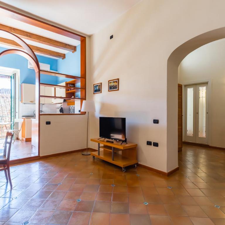 Casa 45 - in centro storico vicino al Teatro Verdi e al Crescent - Appartamento - 18
