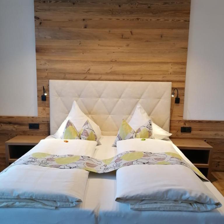 Pension Claudia Zell am See - Doppelzimmer mit Seeblick - 4