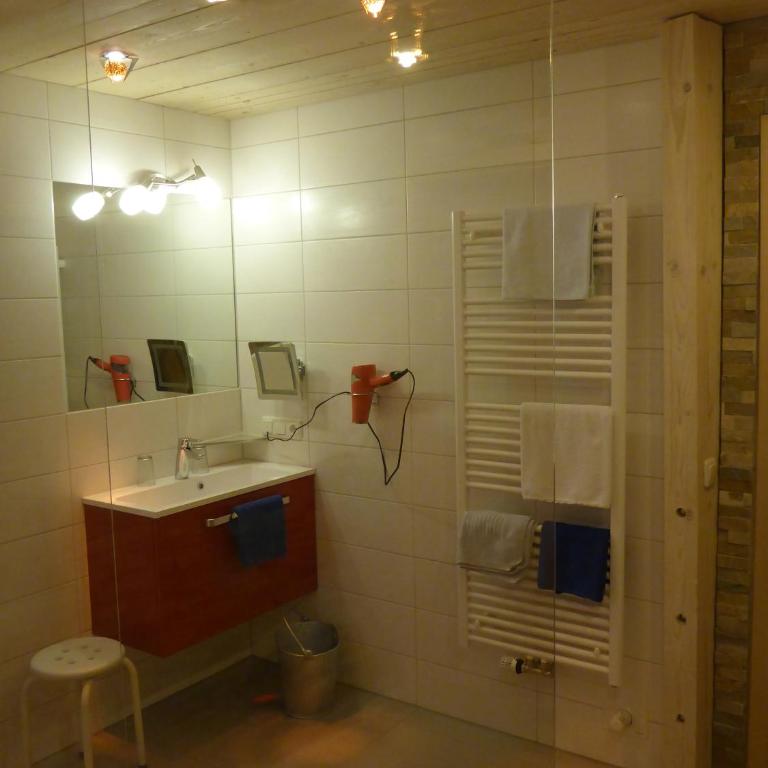 Gästehaus Guggomos "Das Allgäustyle" - Studio mit eingeschränktem Berg- bzw. Seeblick - 2
