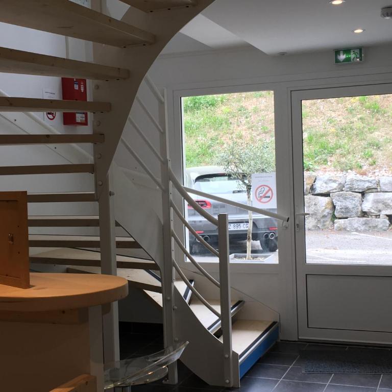 Vue sublime sur le lac du Bourget - Appartement 1 Chambre - 33