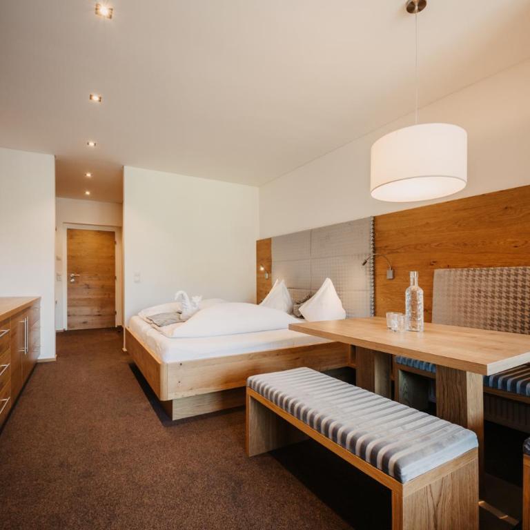 Alpina Wagrain - Suite Kristall mit Balkon - 4