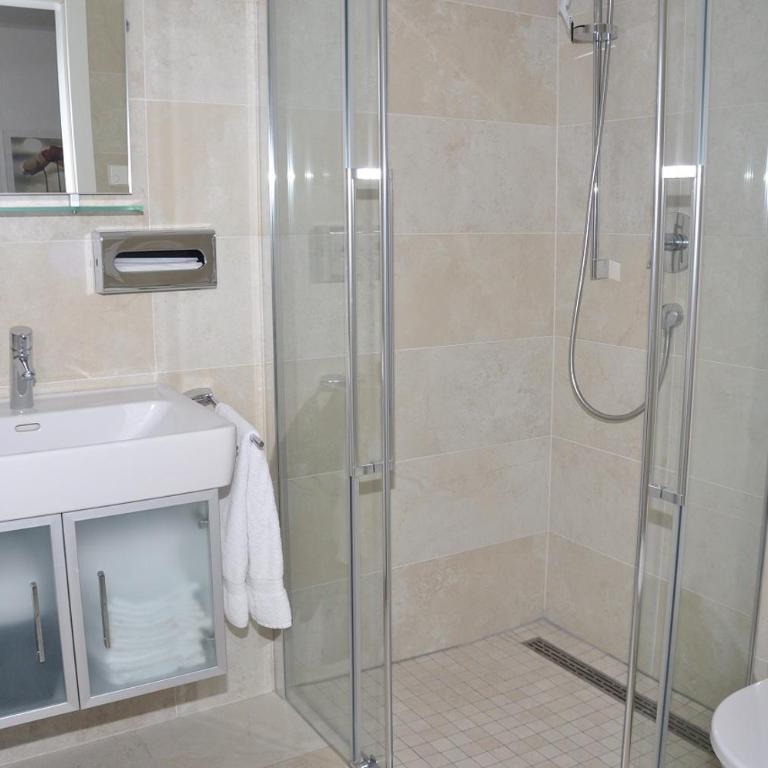 Avenida Mountain Resort A11 - Three-Bedroom Apartment - 12