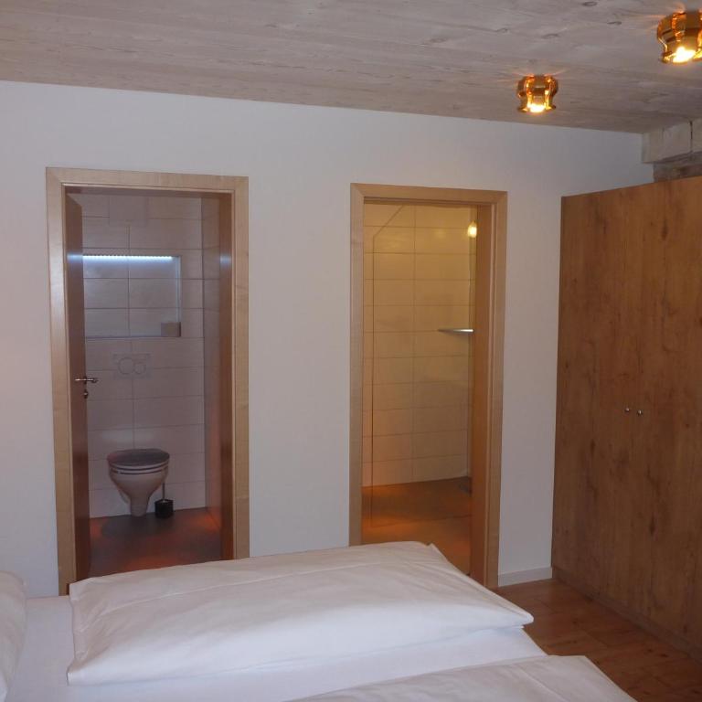 Gästehaus Guggomos "Das Allgäustyle" - Apartment mit 1 Schlafzimmer und Balkon ohne Berg- und Seeblick - 9