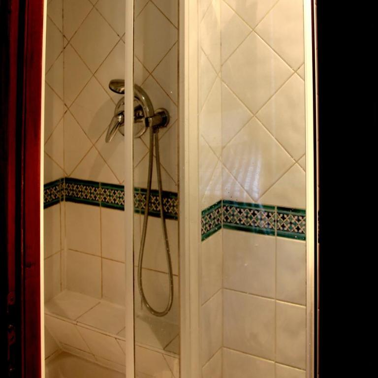 Hotel du Lys - Chambre Lits Jumeaux - 7