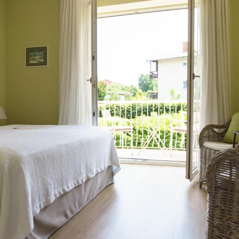 The Little Guesthouse - Kleines Doppelzimmer Cosy mit Balkon - 3