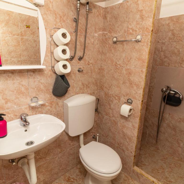 Studio Apartman Djakovic - Apartman - 4