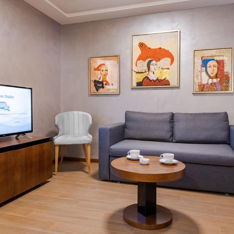 Rubicon Garni Hotel - Deluxe King Studio - 4